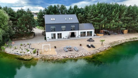 Property building, Bird's eye view