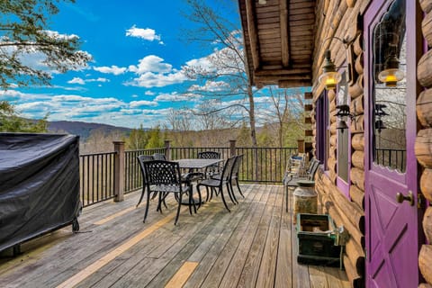 Wood Road Retreat House in Quechee