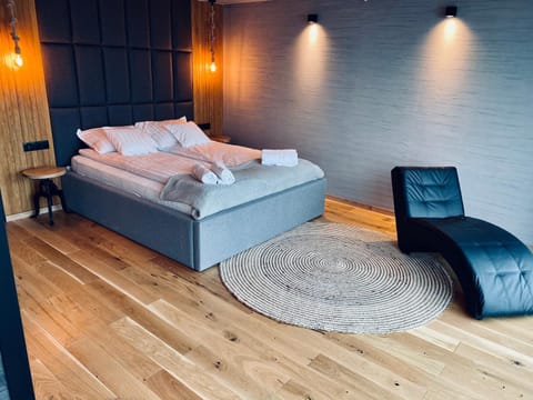 Bed, Seating area, Bedroom, towels