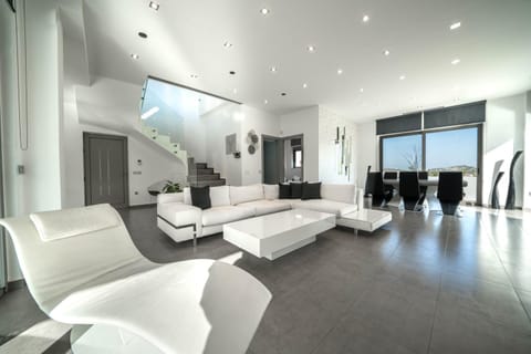 TV and multimedia, Living room, Photo of the whole room, Seating area