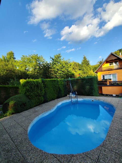 Property building, Garden, Garden view, Pool view, Swimming pool