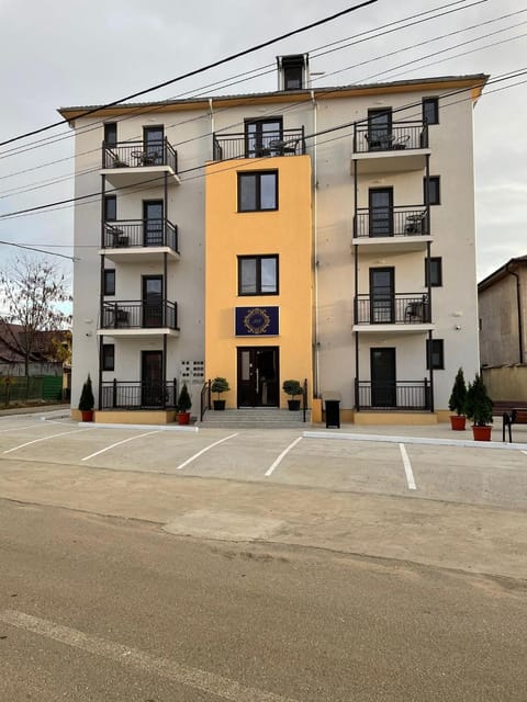 Property building, Street view, Parking