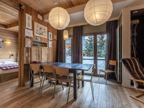 Appartement aux Pieds des Pistes, Balcon Sud, Wi-Fi, Animaux admis - FR-1-694-123 Apartment in Val dIsere