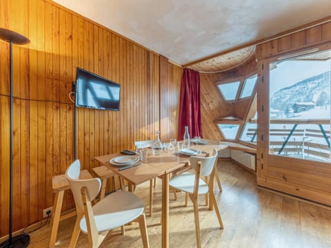 Appartement aux pieds des pistes avec balcon, WiFi et équipements modernes - FR-1-694-160 Apartment in Val dIsere