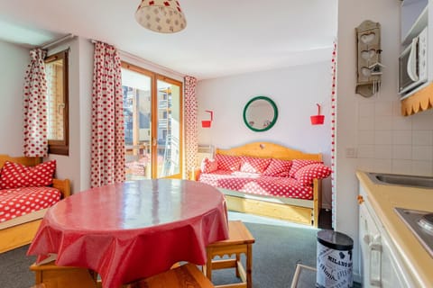 Bed, kitchen