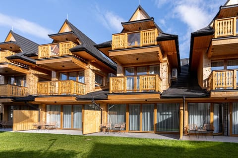 Property building, Garden, Balcony/Terrace, Inner courtyard view