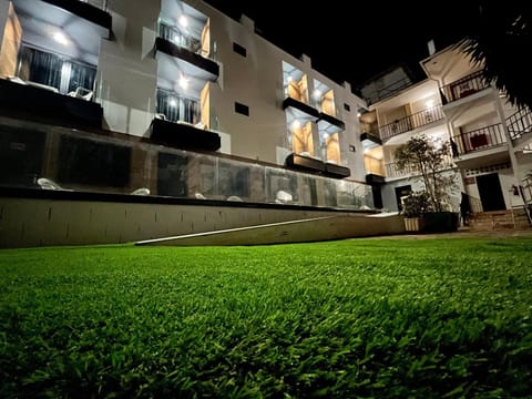 Property building, Night