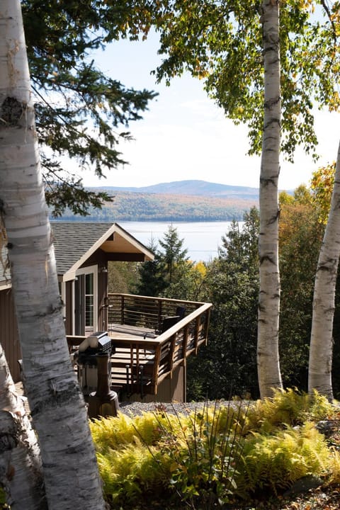 View (from property/room), Balcony/Terrace, Autumn, Lake view, Mountain view