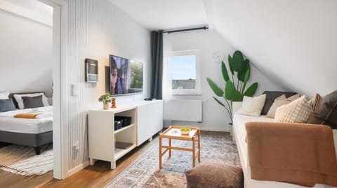 TV and multimedia, Living room, Bedroom