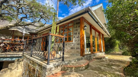 Property building, Patio, Day, Garden, View (from property/room), Balcony/Terrace, Garden view