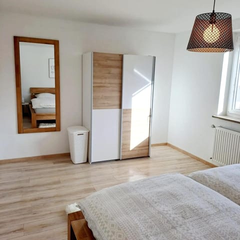 Bed, Bedroom, wardrobe