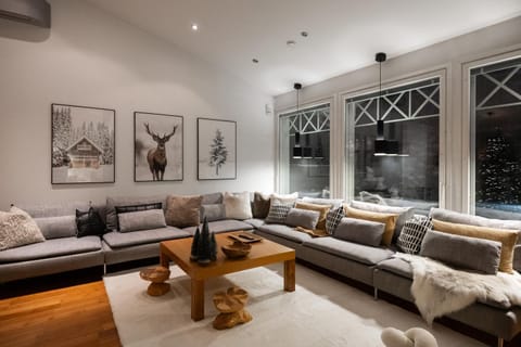 View (from property/room), Living room, Photo of the whole room, Seating area, children, Family, air conditioner