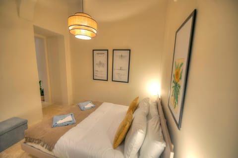 Stylish & traditional 1 bedroom apartment DDEM1-1 Apartment in Valletta