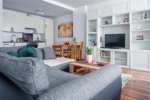 TV and multimedia, Seating area