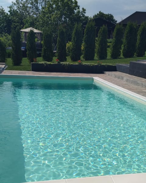 Kucica na brdu House in Serbia