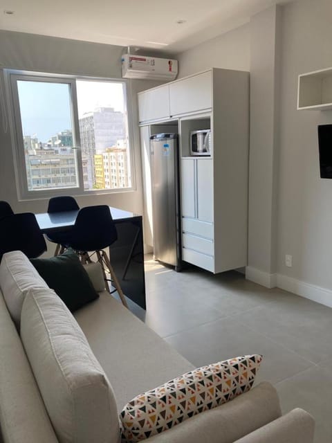 Apartamento reformado, tudo novo, Copa-Ipanema Apartment in Rio de Janeiro