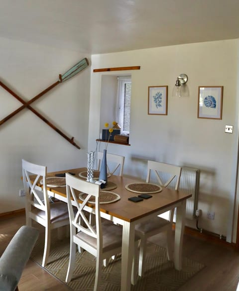 Decorative detail, Dining area