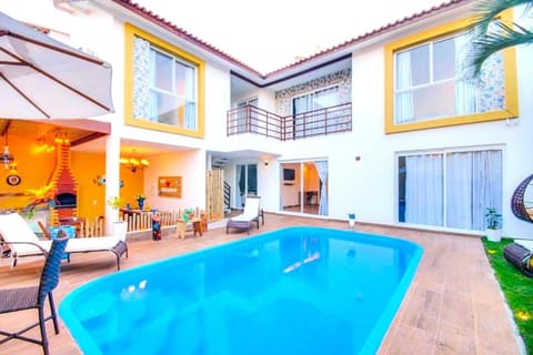 Property building, Swimming pool, Breakfast