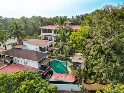 Property building, Day, Natural landscape, Bird's eye view, Pool view, Swimming pool
