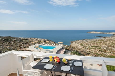 Day, View (from property/room), Balcony/Terrace, Balcony/Terrace, Seating area, Dining area, Pool view, Sea view, Swimming pool, Swimming pool, Inner courtyard view, sunbed