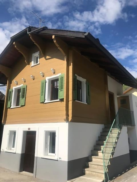 La Maisonnette : charmante maison indépendante House in Crans-Montana