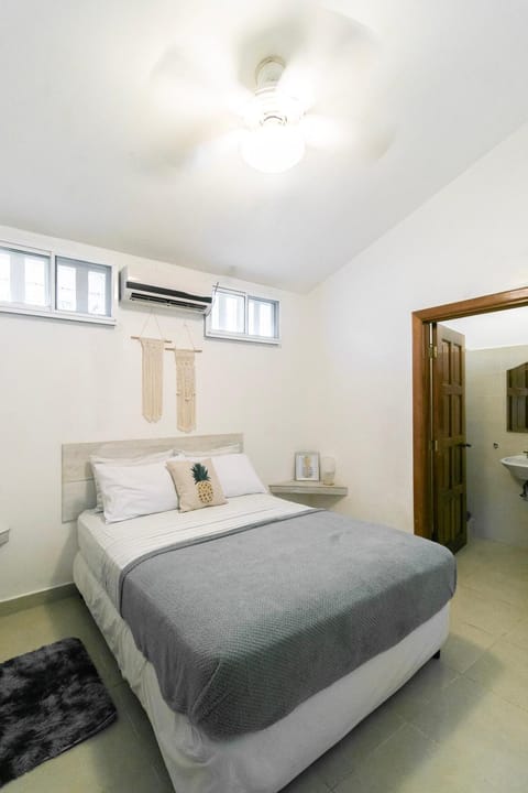 Bed, Photo of the whole room, Bedroom, towels, air conditioner