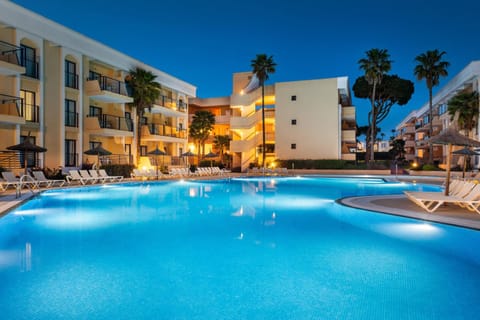 Balcony/Terrace, Swimming pool