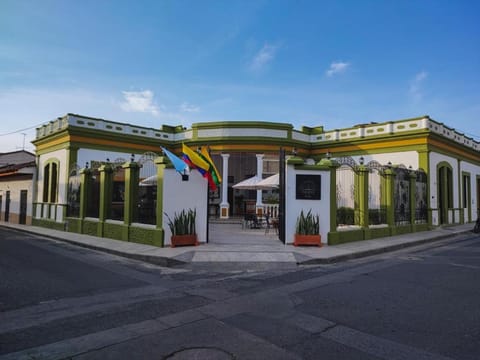 Property building, Facade/entrance