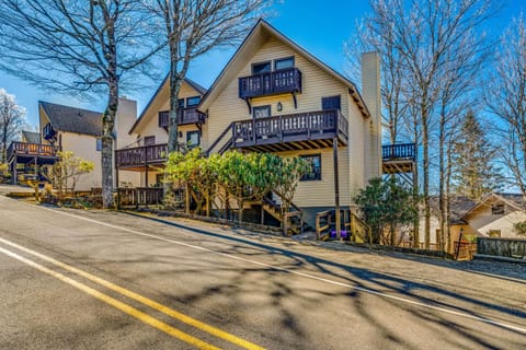 West Wind Apartment in Beech Mountain
