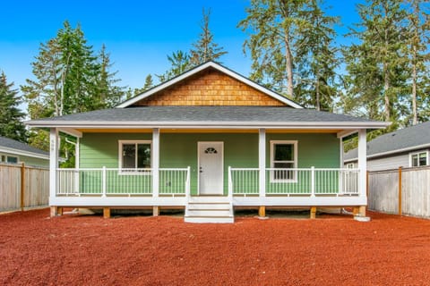 Salt, Sand, Surf, Repeat House in Westport
