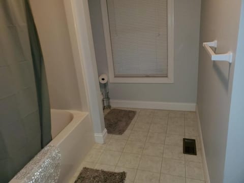 Secluded house on 60 acres close to Fall Creek Falls House in Tennessee