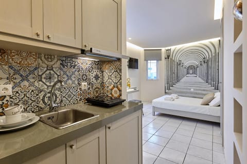 Prime Room in Heraklion Center Apartment in Heraklion
