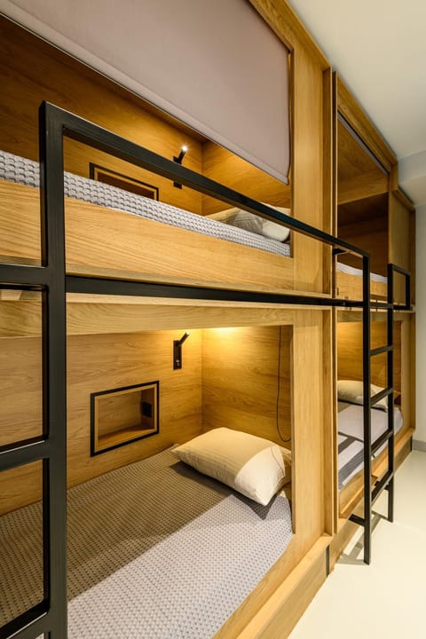 Bed, Bedroom, bunk bed