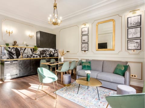 Communal lounge/ TV room, Living room, Dining area, kitchen