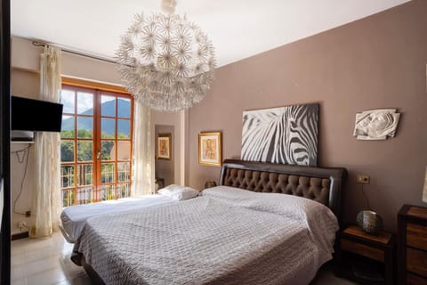 Living room, Bedroom