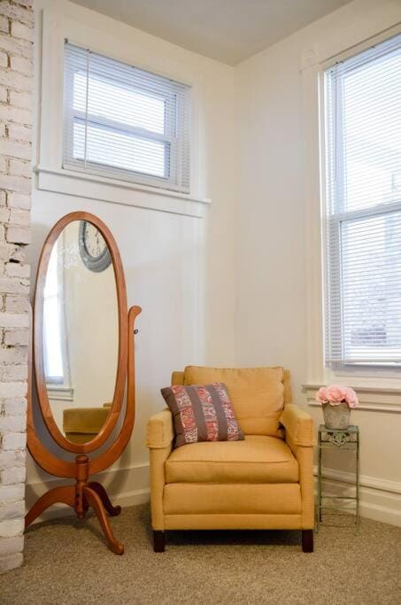 Perfect Pittsburgh Home Close To City & Airport House in Crafton