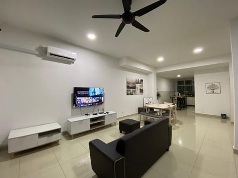 TV and multimedia, Living room, Seating area, air conditioner