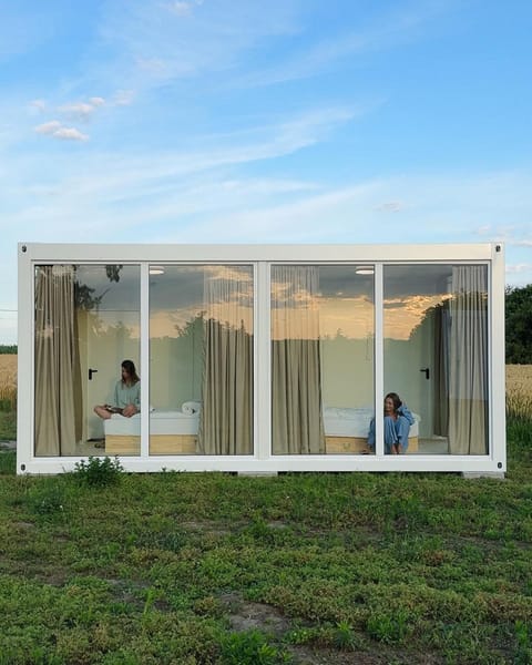 Property building, Spring, Day, group of guests