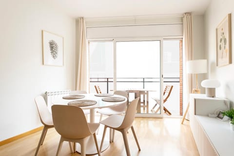 Balcony/Terrace, Living room, Seating area, Dining area