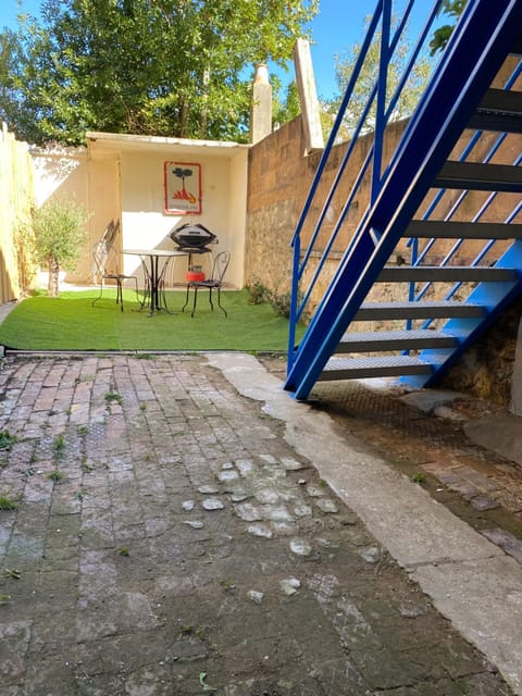 Patio, Garden, Balcony/Terrace