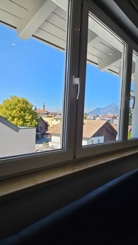 Day, View (from property/room), Seating area, Dining area, Mountain view