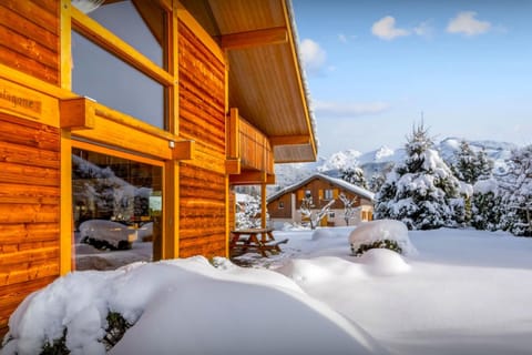 Property building, Day, Natural landscape, Winter, Mountain view