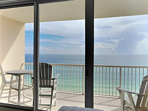 View (from property/room), Balcony/Terrace, Sea view