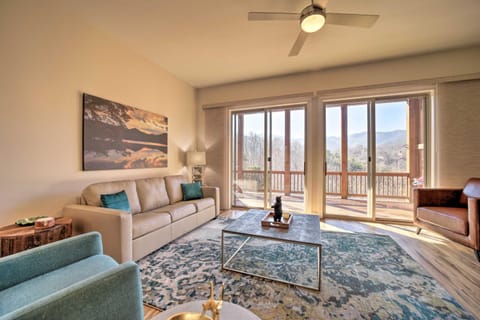 Beautiful Whittier Condo with Deck and Mtn Views! Apartment in Swain County