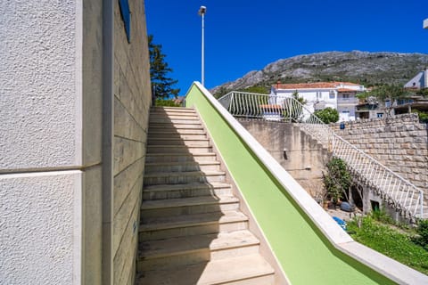 Day, Natural landscape, Mountain view