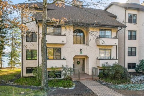 Midlake Memories Apartment in Big Boulder Lake