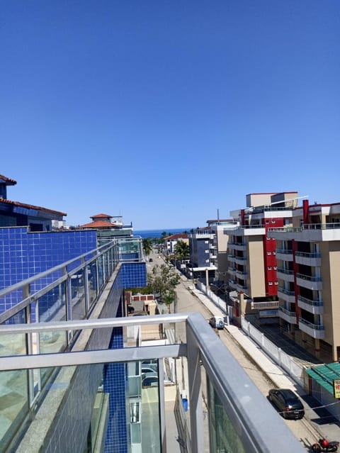 Sea view, Street view