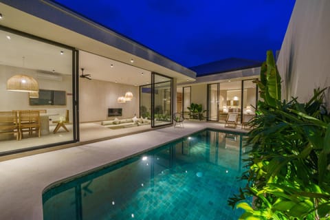 Property building, Night, Pool view, Swimming pool, Swimming pool