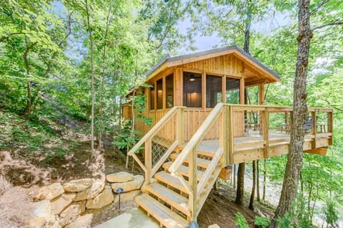 Property building, Spring, Day, Natural landscape