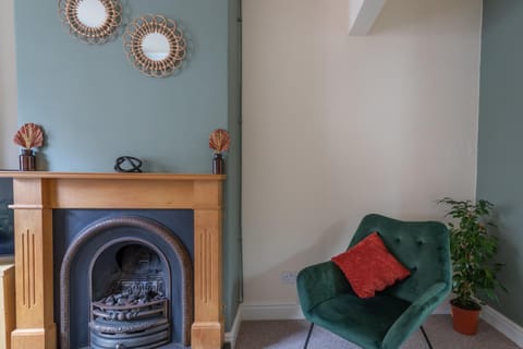 Living room, Seating area, flat iron